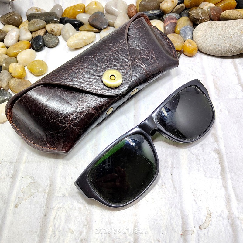 Blongk Glasses Case Waist Bag  - Saddle Bag Leather review and price